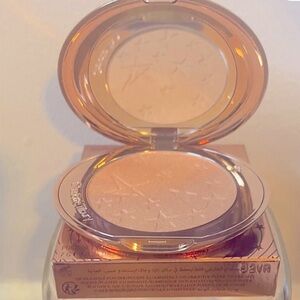 Charlotte Tilbury Radiant Gilded Glow Highlighter